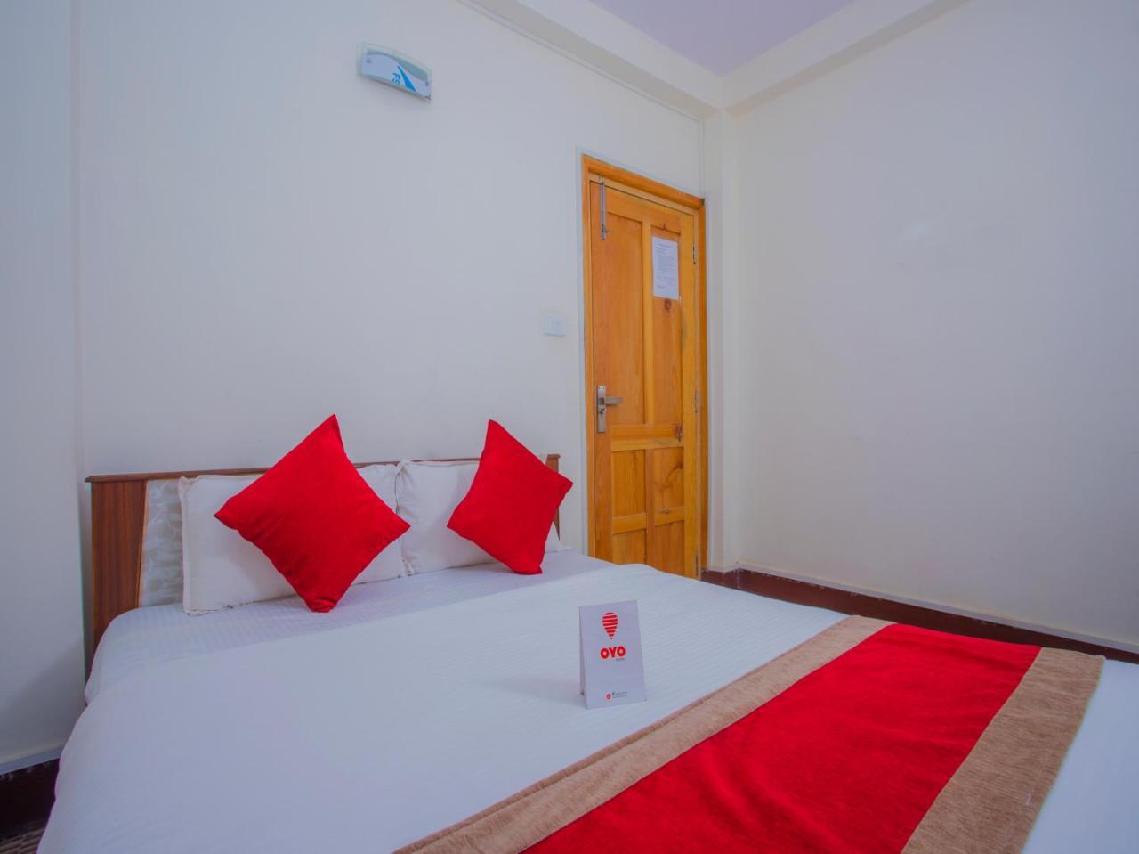 Oyo 255 White Zambala Hotel Kathmandu Exterior foto