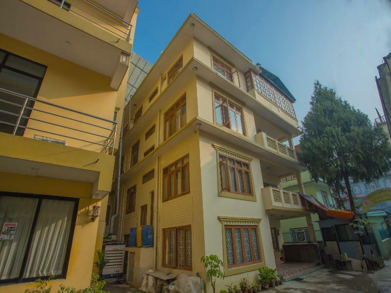 Oyo 255 White Zambala Hotel Kathmandu Exterior foto